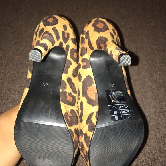 H&M leopard platform pumps - Picture 3 of 3
